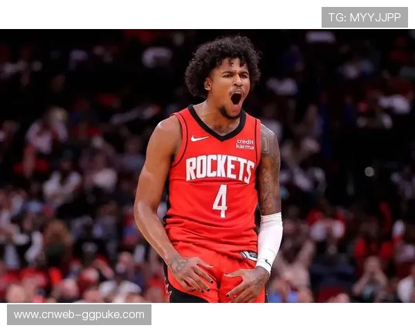 陈泽文草根球员勇闯NBA巅峰挑战格林 完美对决成就传奇瞬间