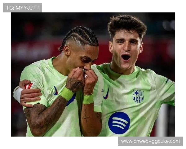 拉菲尼亚双响,巴萨延续联赛连胜势头 拉菲尼亚双响,巴萨延续联赛连胜势头